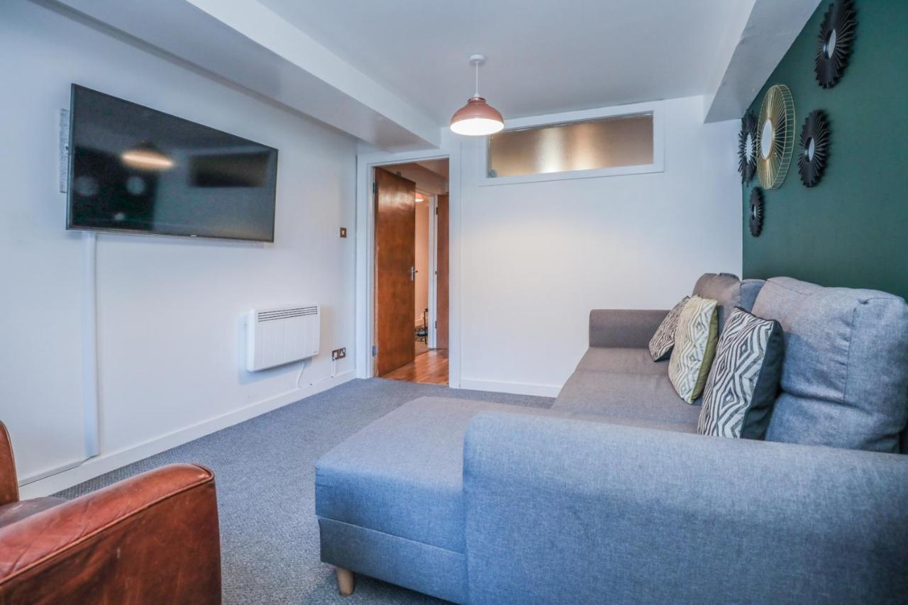 Beautiful 1-Bed Apartment Near Castle Эдинбург Экстерьер фото